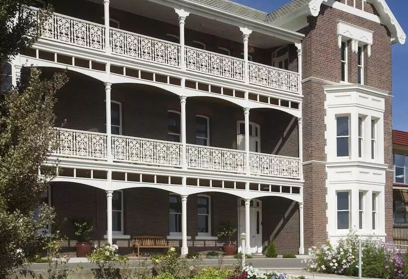 בית מלון כפרי Auldington