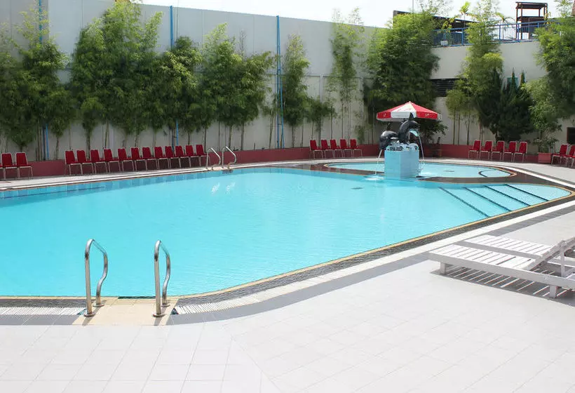 Benakutai Hotel And Apartemen