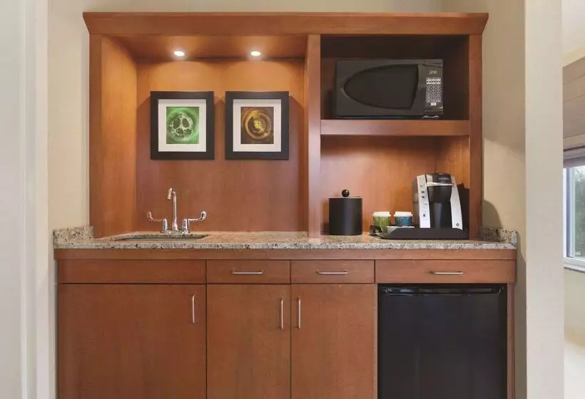 酒店 Hilton Garden Inn Falls Church