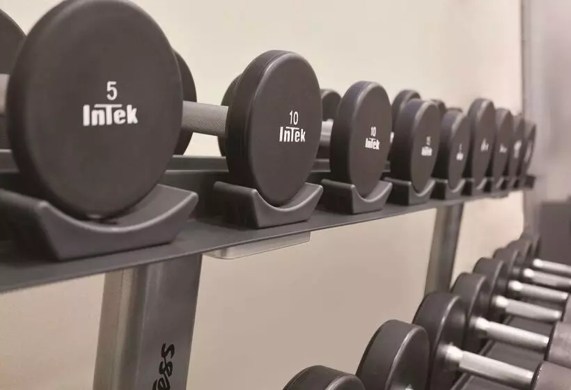 酒店 Hilton Garden Inn Falls Church