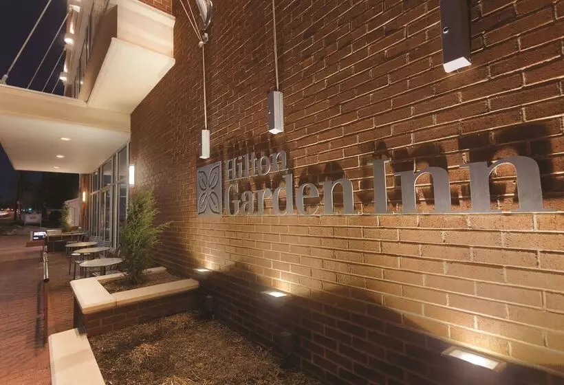 酒店 Hilton Garden Inn Falls Church