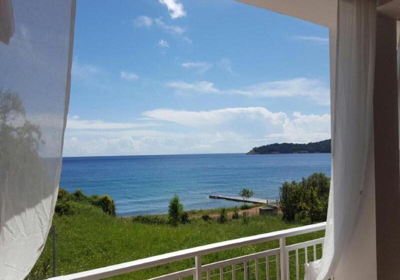 هتل Maranton Beach