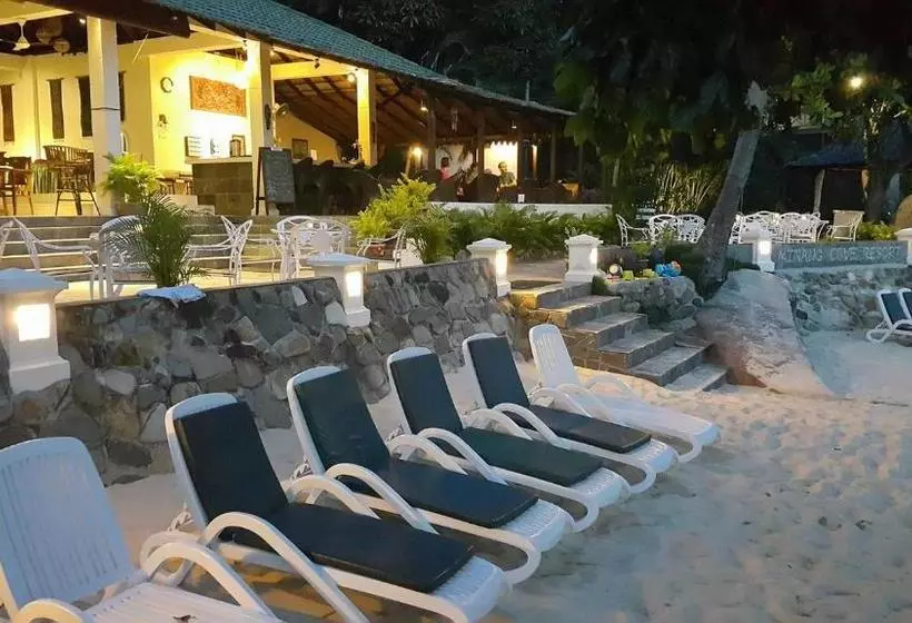 호텔 Minang Cove Resort