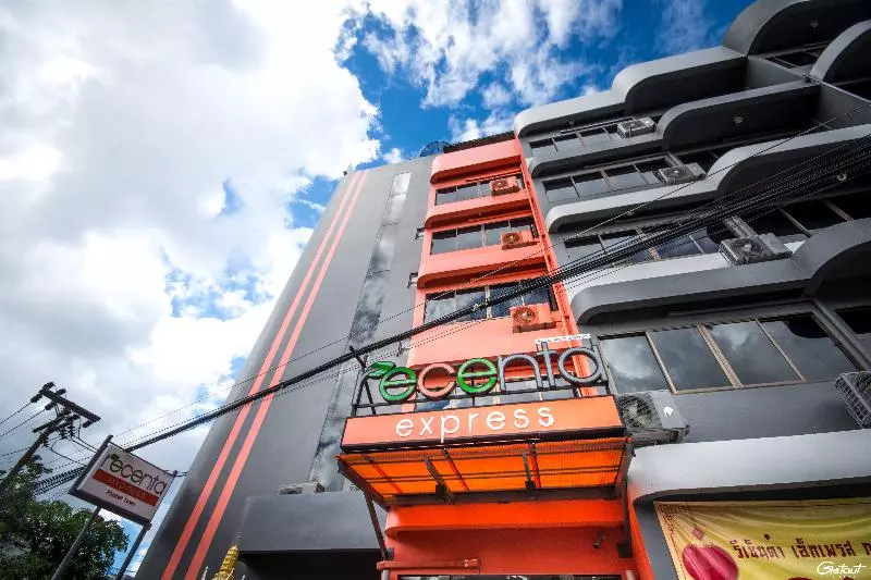 Otel Recenta Style Phuket Town