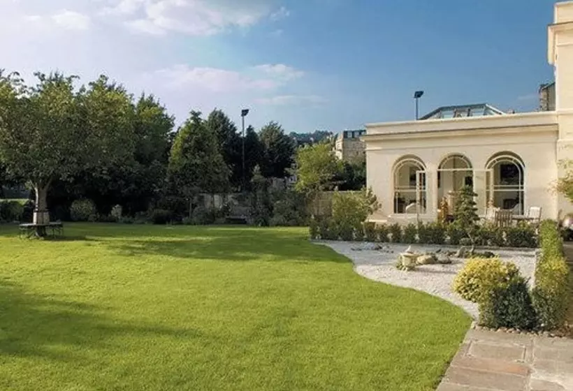 호텔 The Ayrlington Guesthouse