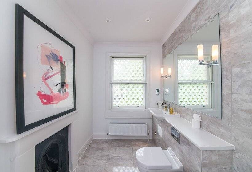 酒店 The Ayrlington Guesthouse