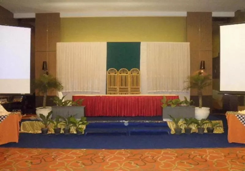 The Oxalis Regency Hotel Magelang