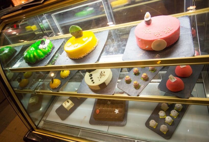 فندق The Royale Krakatau