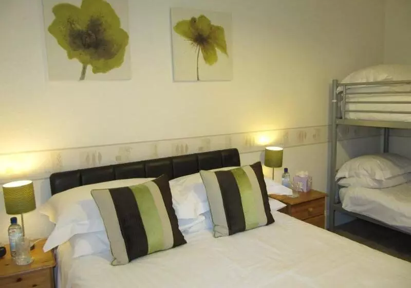 ホテル The Shirley