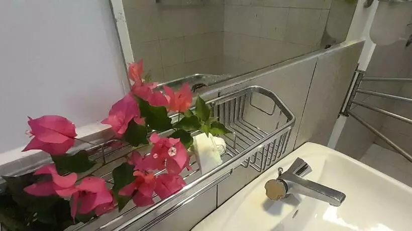 Aamiaismajoitus (B&B) Isuru Holiday Inn