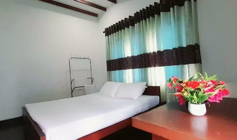 Aamiaismajoitus (B&B) Isuru Holiday Inn