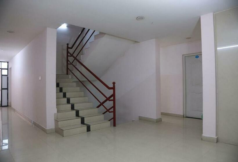 Collection O Safe Hotel Kadavanthra