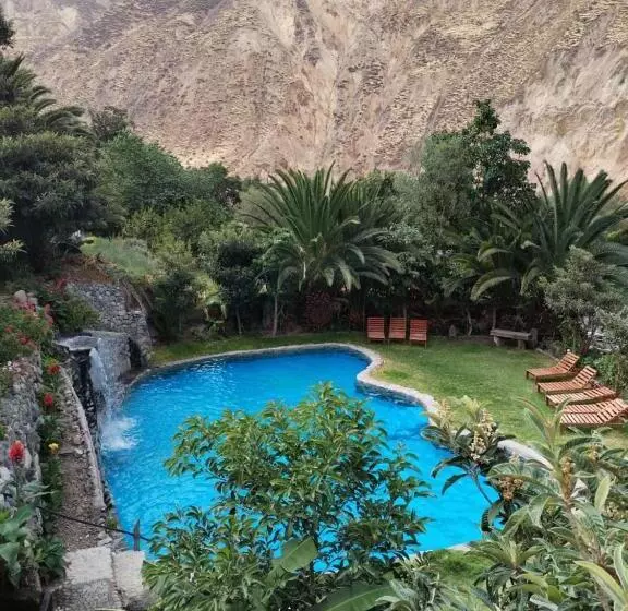 ホテル Eden Lodge