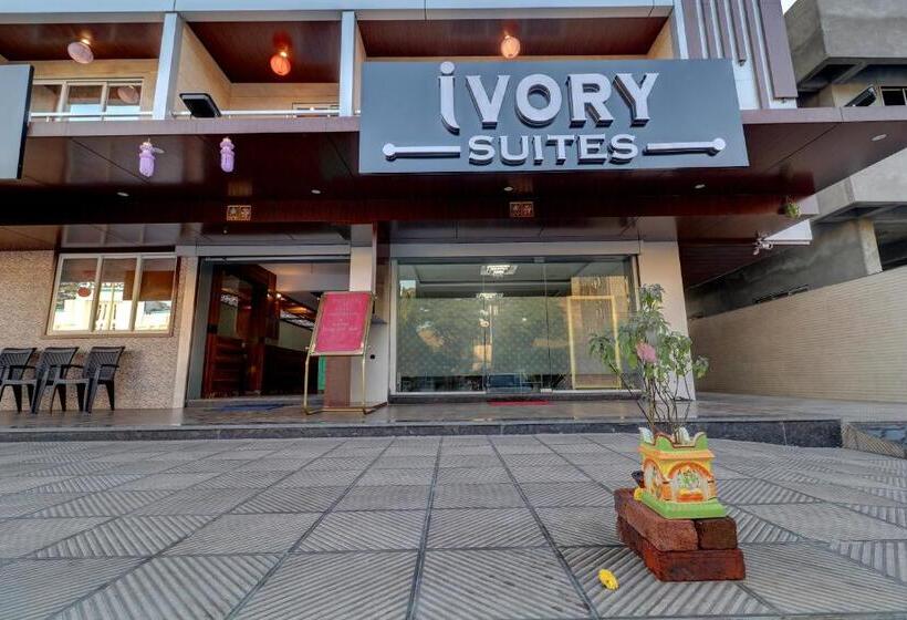 هتل Ivory Suites