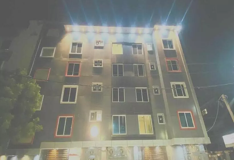 هتل Townhouse 1137 Oyo Townhouse Rohini