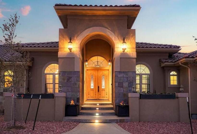 تختخواب و صبحانه Summit Villa Bnb