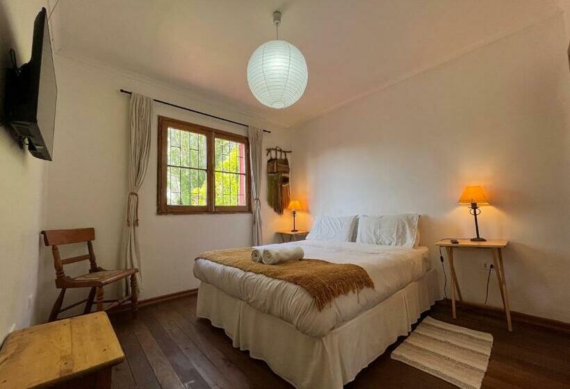 צימר Downtown Hostel