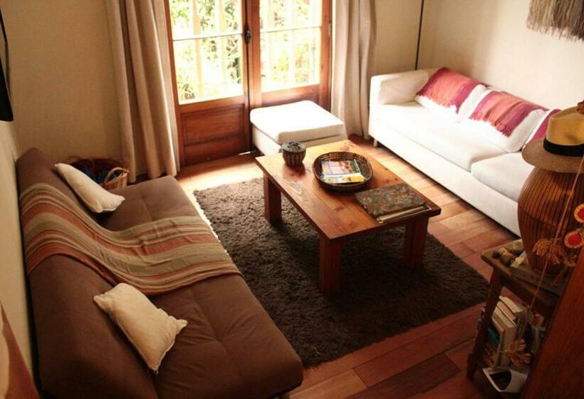 צימר Downtown Hostel