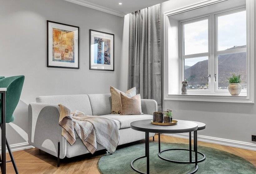 Enter St Elisabeth Suites & Spa