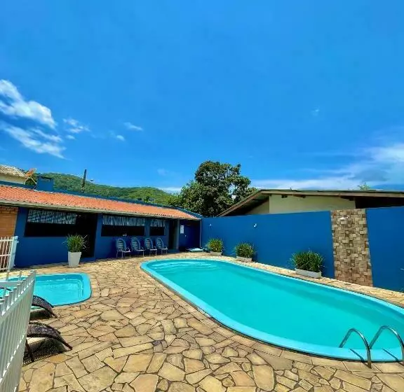 Hotelli Encanto Parque Pousada