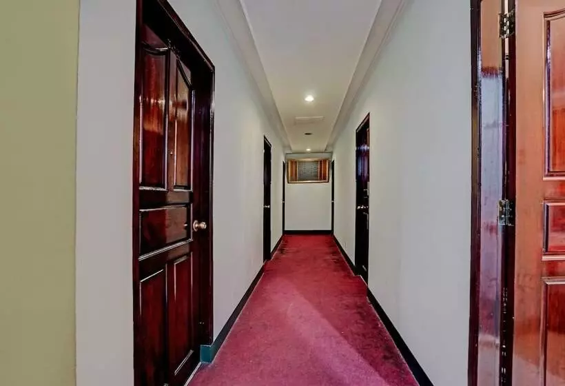 Hotelli Oyo 91805 Wisma Bari