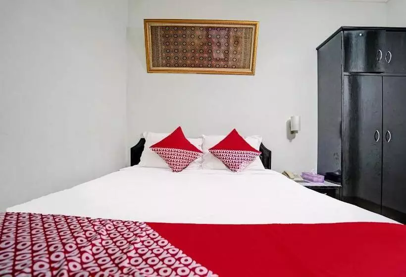 Hotelli Oyo 91805 Wisma Bari