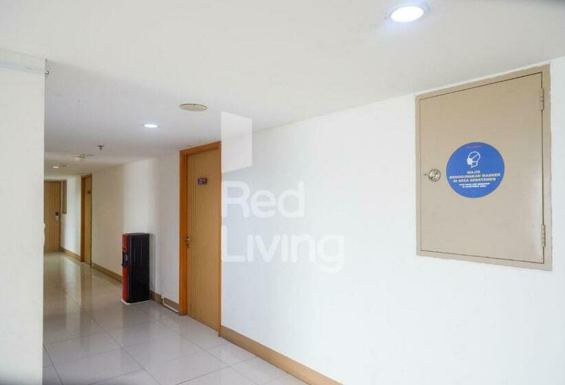 Отель Redliving Apartemen Star Semarang  Sky Tower Lantai 22