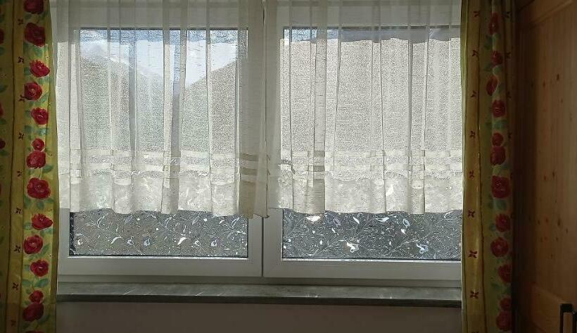 ベッドアンドブレックファースト Landhaus Gerstgraser