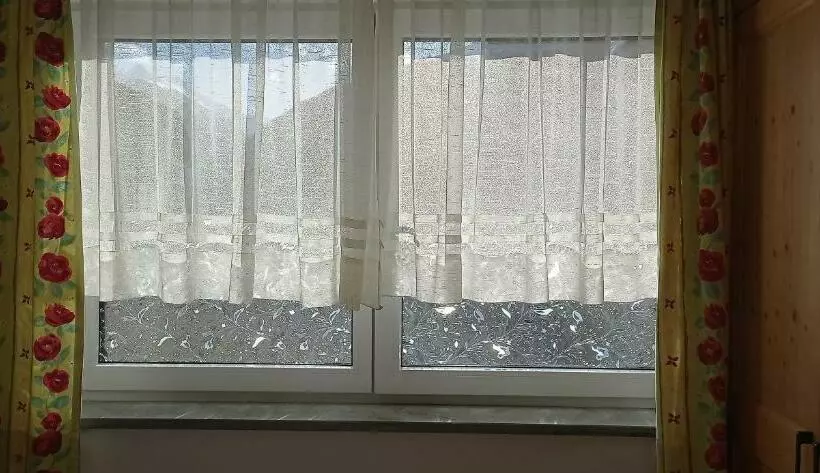 Aamiaismajoitus (B&B) Landhaus Gerstgraser