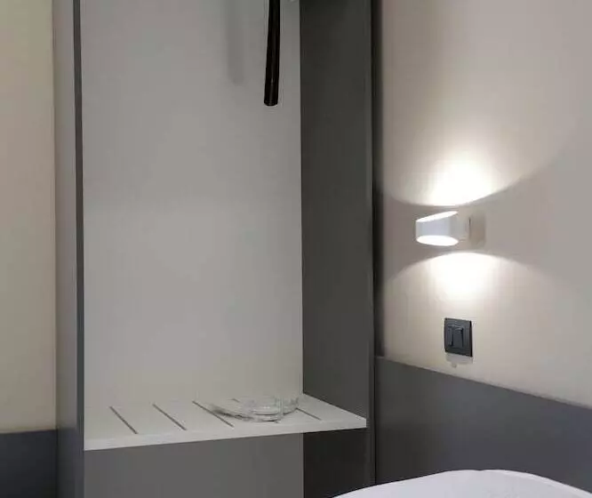 ベッドアンドブレックファースト Lvna Telesia