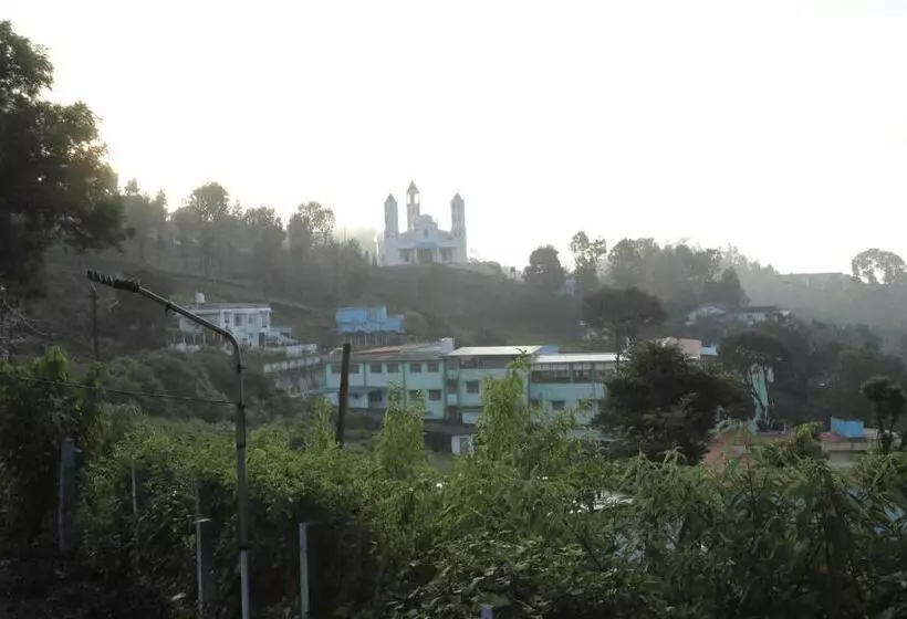 ベッドアンドブレックファースト Nilgiris Inn By Lexstays Kotagiri, Ooty
