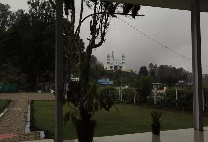 ベッドアンドブレックファースト Nilgiris Inn By Lexstays Kotagiri, Ooty