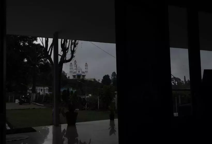 ベッドアンドブレックファースト Nilgiris Inn By Lexstays Kotagiri, Ooty