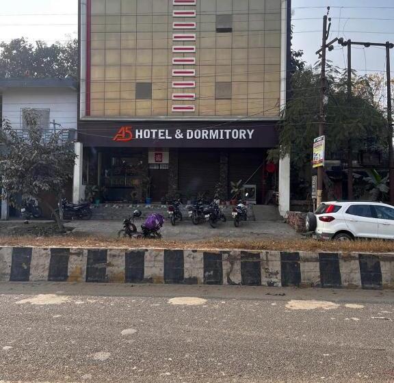 A5 Hotel And Dormitory
