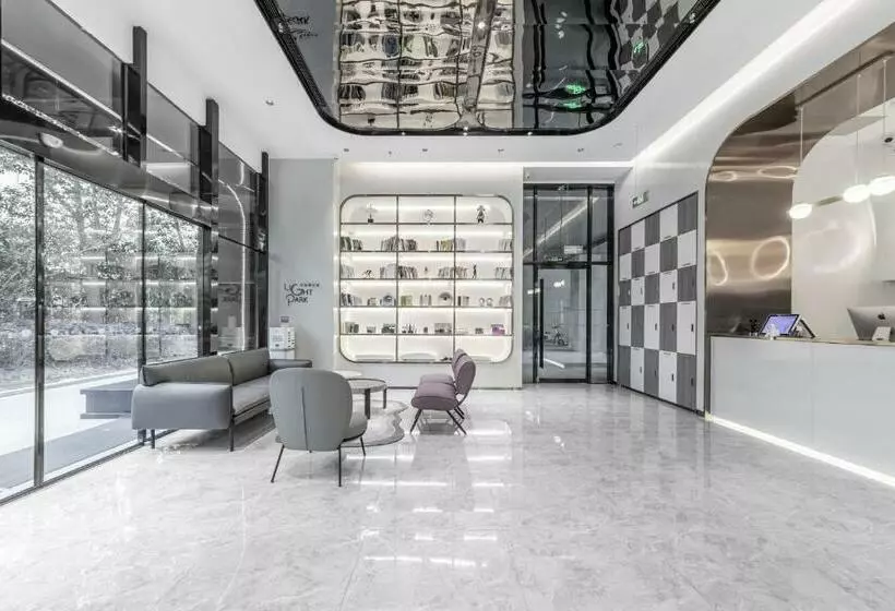 Hotelli Atour Light  Yangzhou East Highspeed Railway Station