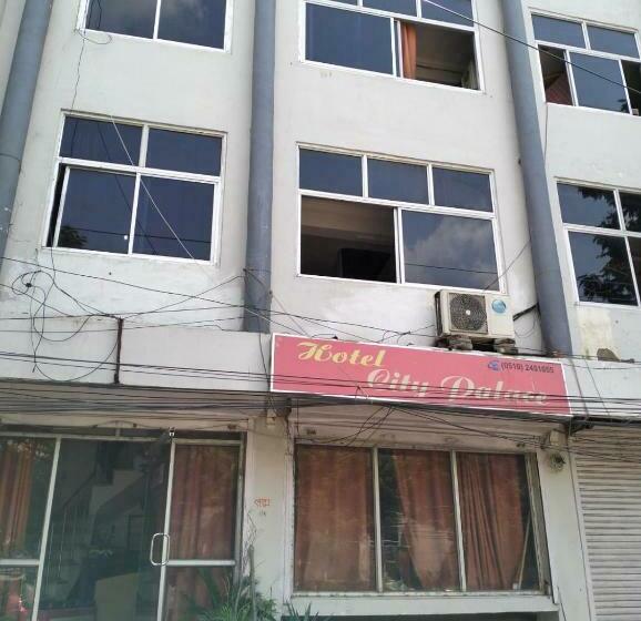 ホテル City Palace By Wb Inn