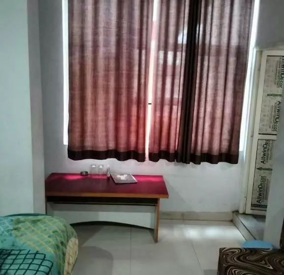Hotelli City Palace By Wb Inn