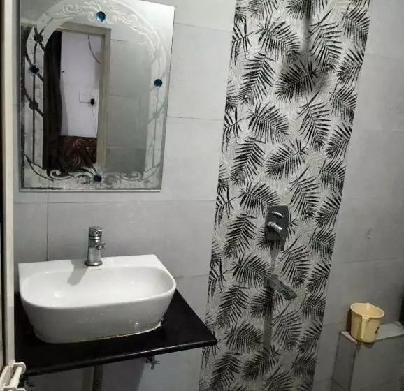 Hotelli City Palace By Wb Inn