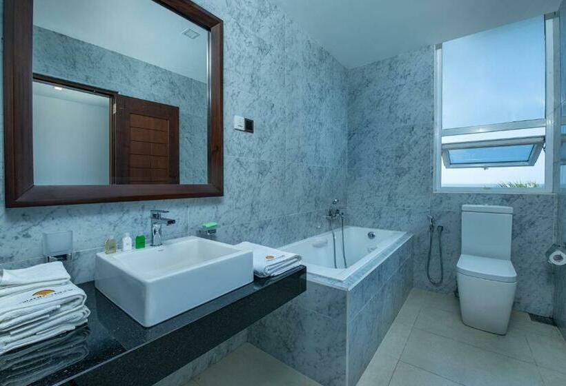 Отель Grand Samudra