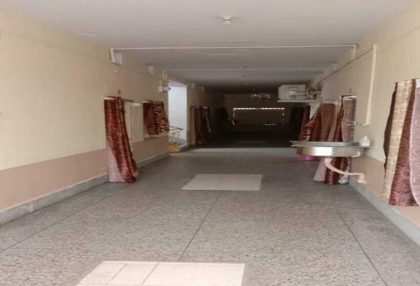 فندق Sujata By Wb Inn