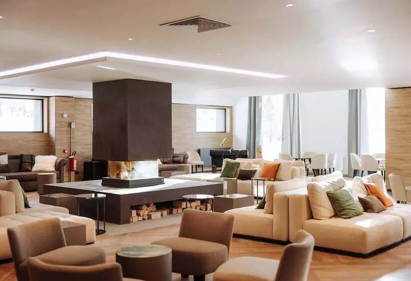 ホテル Valtur Cervinia Cristallo Ski Resort