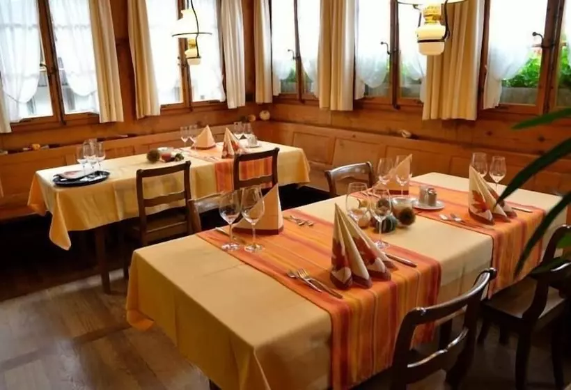 Retkeilymaja Gasthof Kreuz Marbach