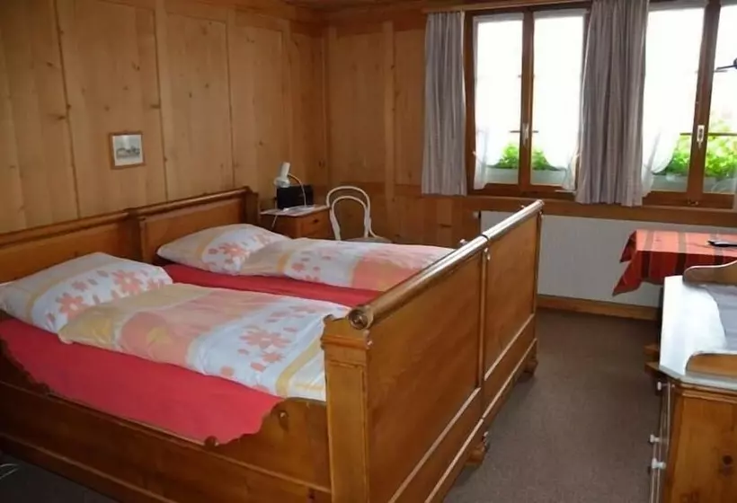 Retkeilymaja Gasthof Kreuz Marbach