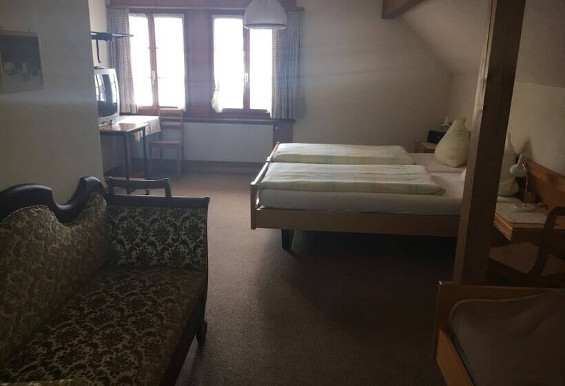 Szálló Gasthof Kreuz Marbach