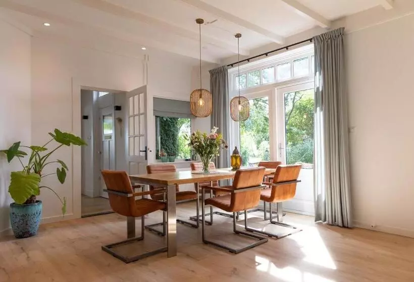 Aamiaismajoitus (B&B) De Zuiderstolp