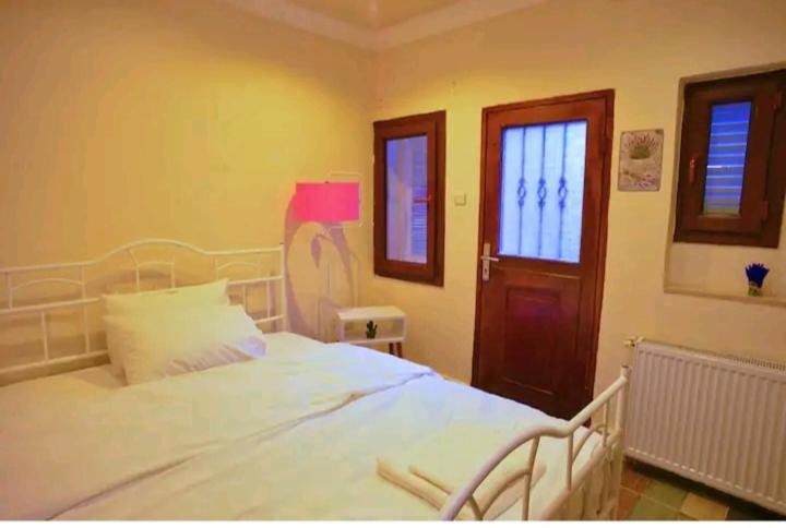 Hemdemkonakdenemekapalı