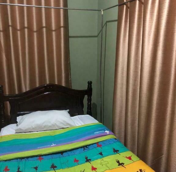 Hôtel 4r Guesthouse