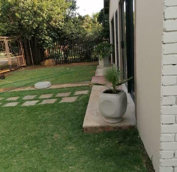 بنسيون Cooperville