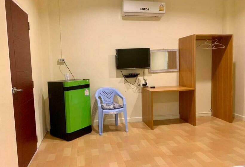 ที่พักสกลนคร กรีนเฮ้าส์ รีสอร์ท