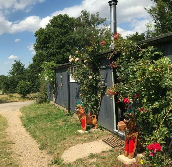 בית מלון כפרי Adorable Hideaway With Log Fire And Incredible Views